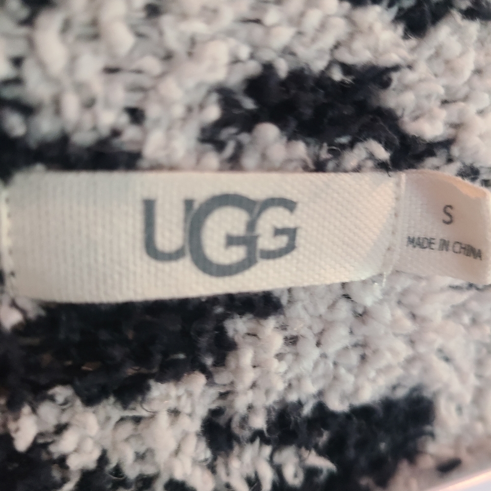 Ugg womens cozy wrap